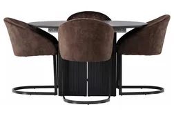 Matilda & Evening ruokailuryhmä