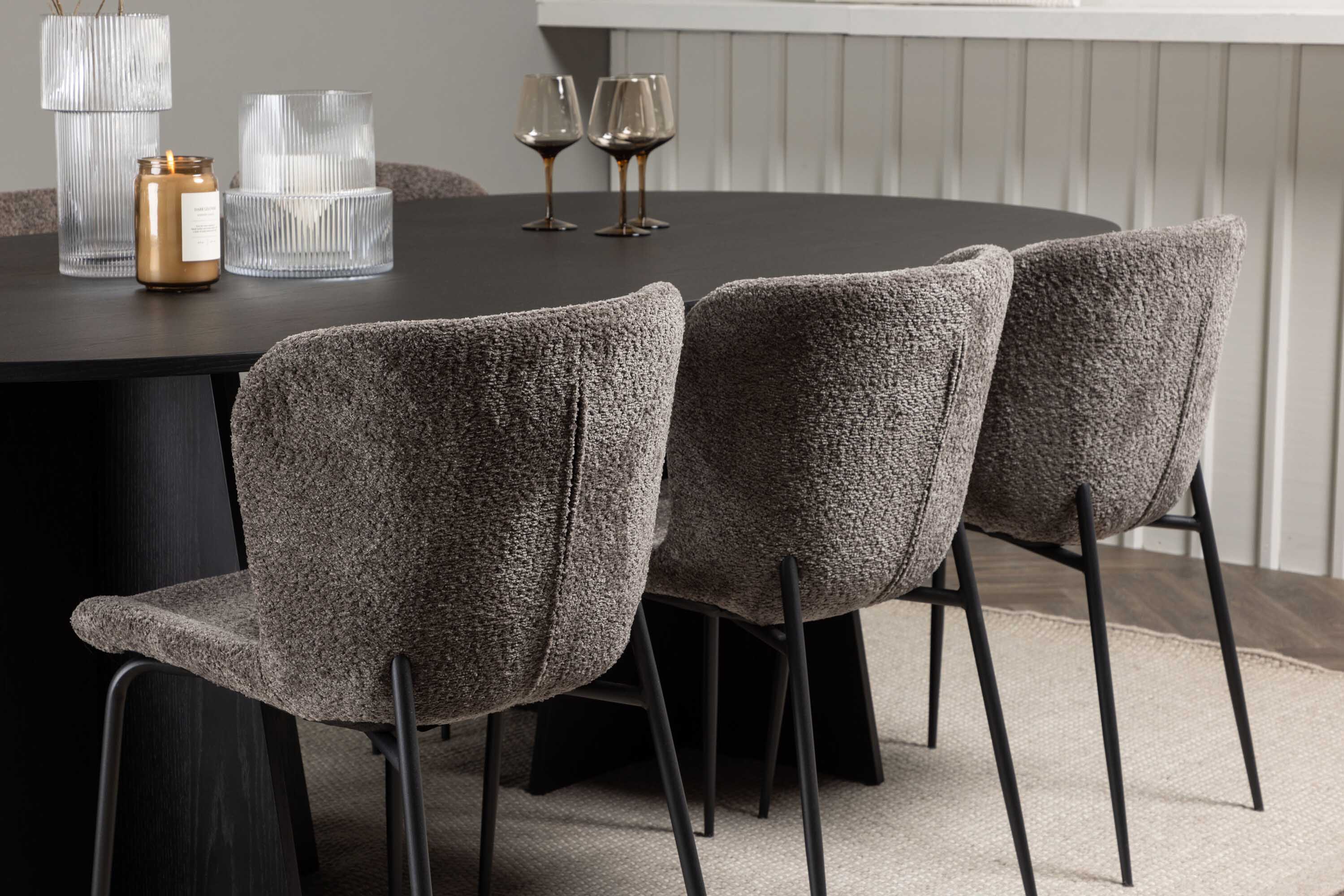 Bootcut Oval & Modesto spisegruppe