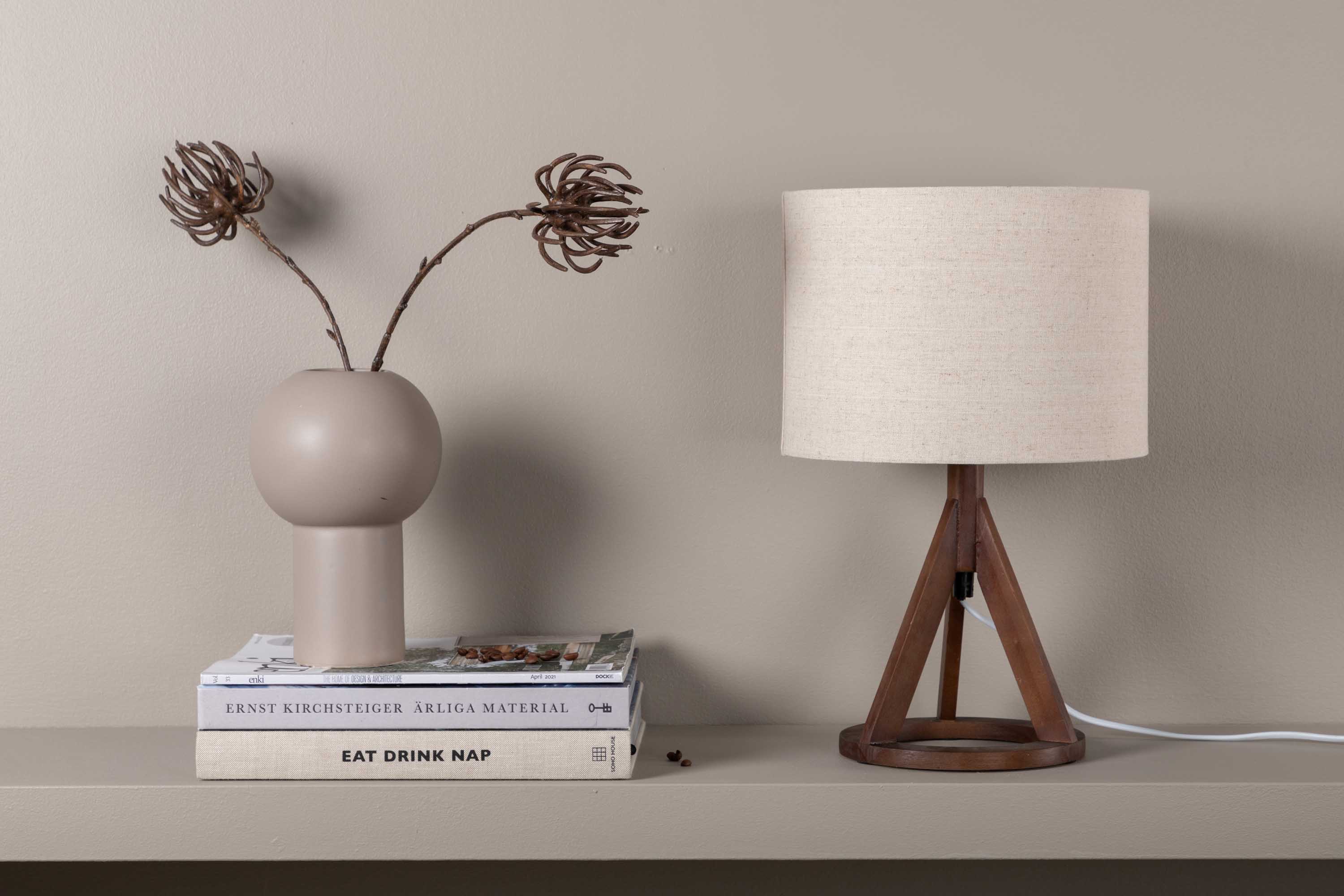 Kona bordslampa