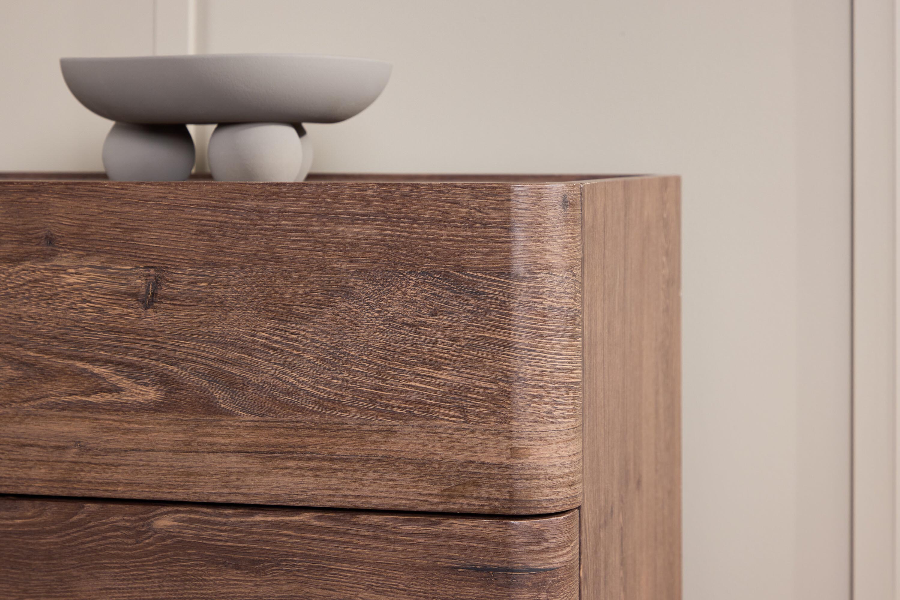 Noble bureau