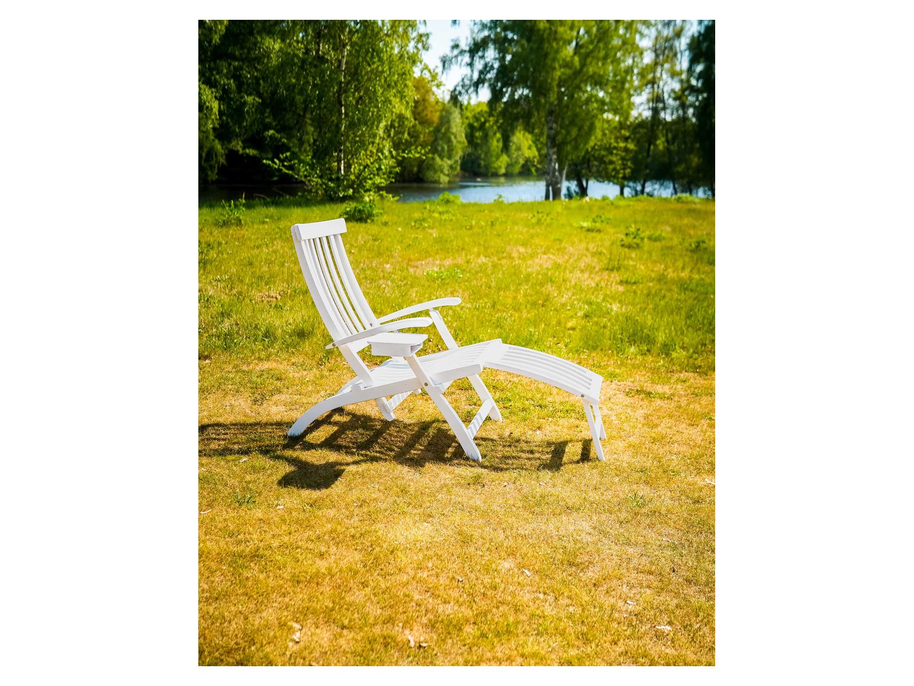 Lobby däckstol Vit inkl. bricka & regnskydd