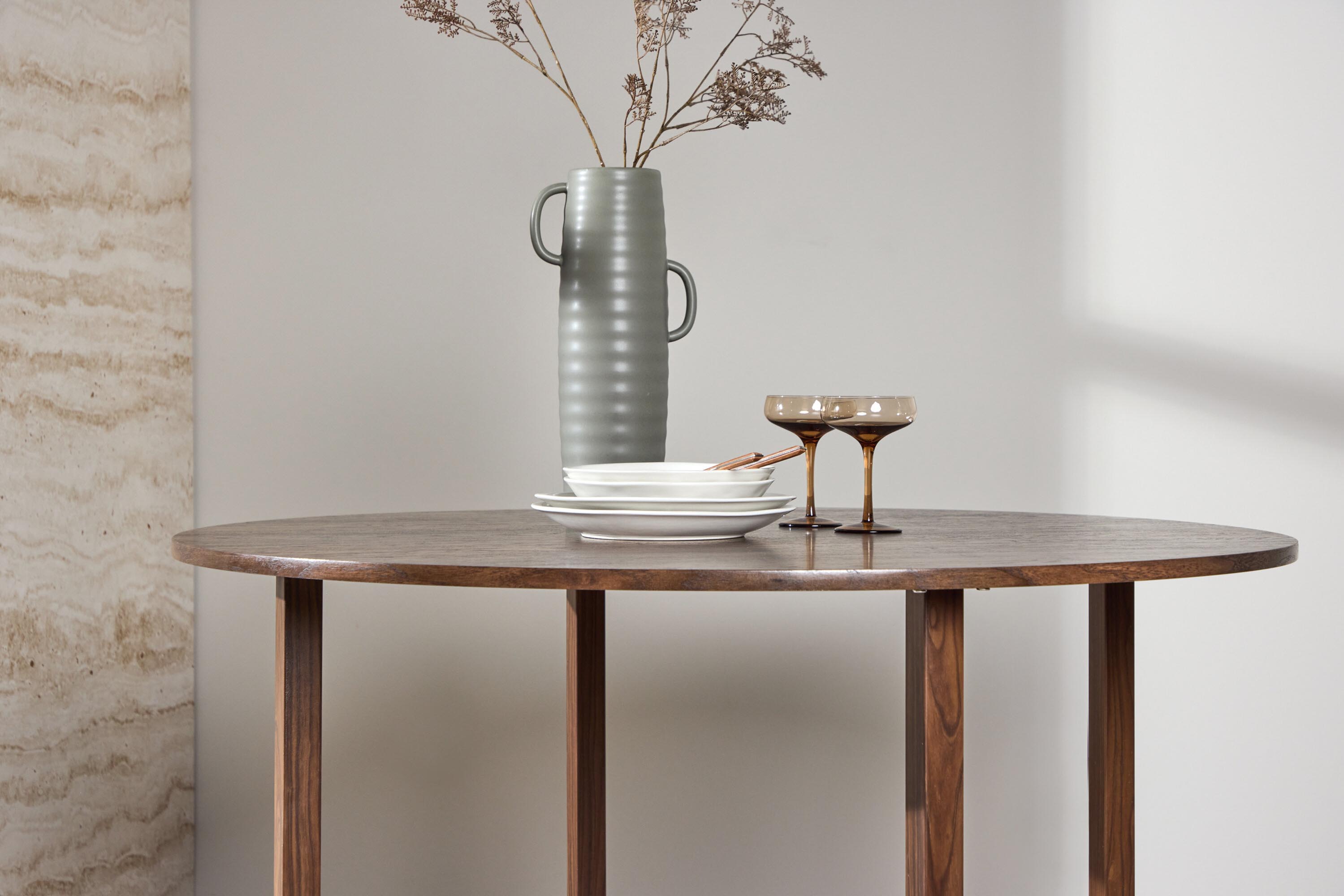 Durango ruokapöytä