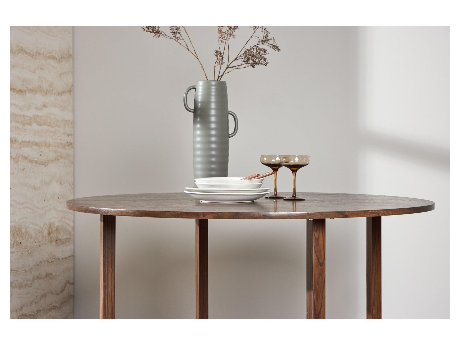 Durango ruokapöytä