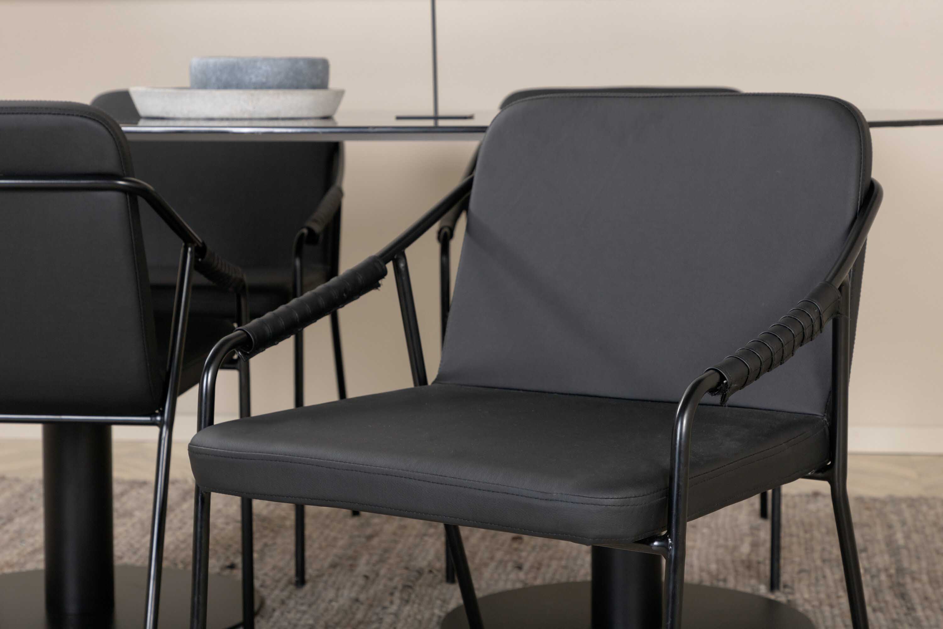 Pillan & Tvist spisebordssæt