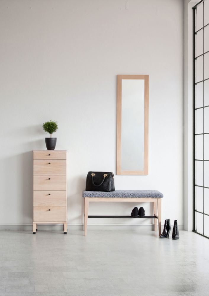 Cora Bänk