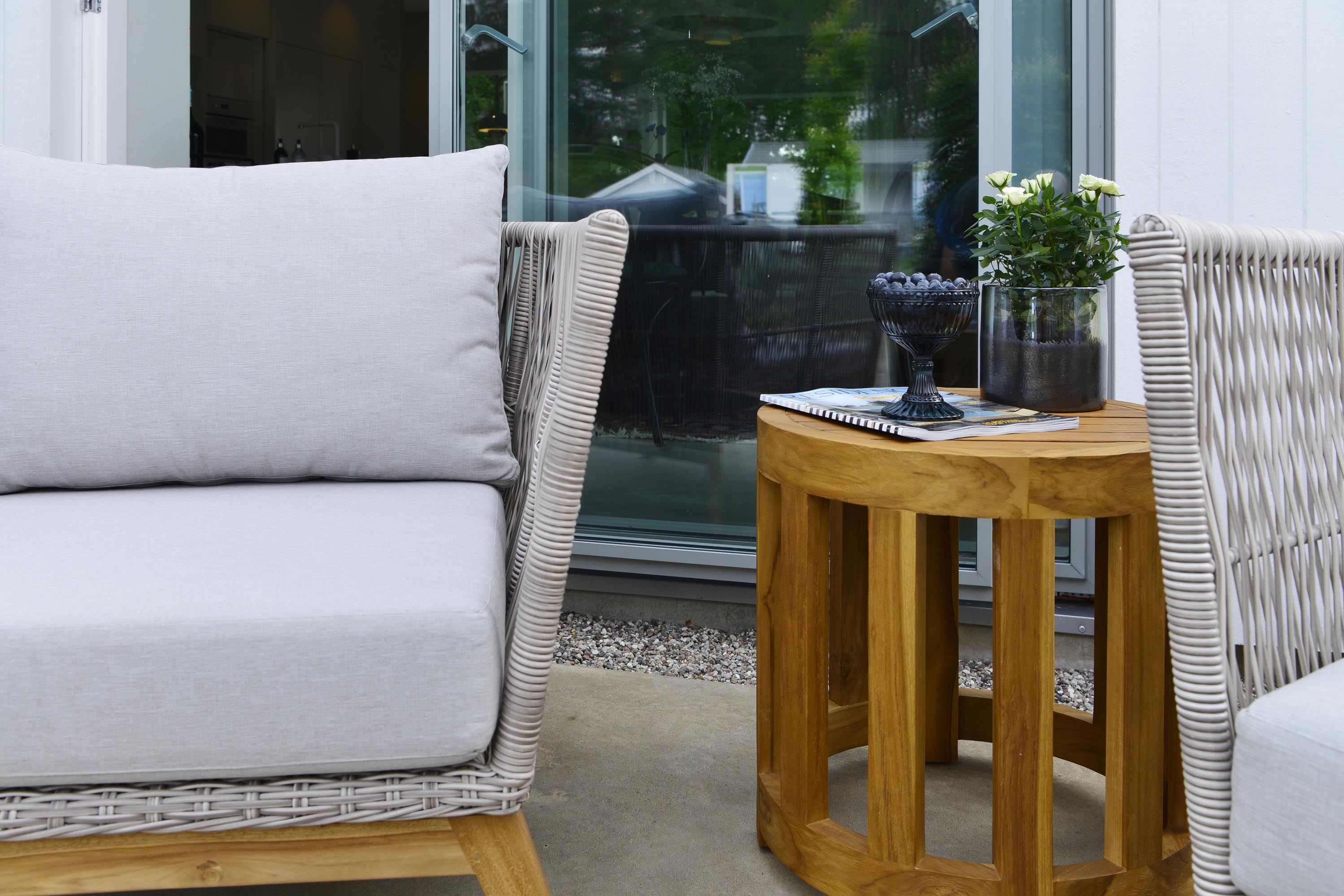 Himmelsnäs Sidobord