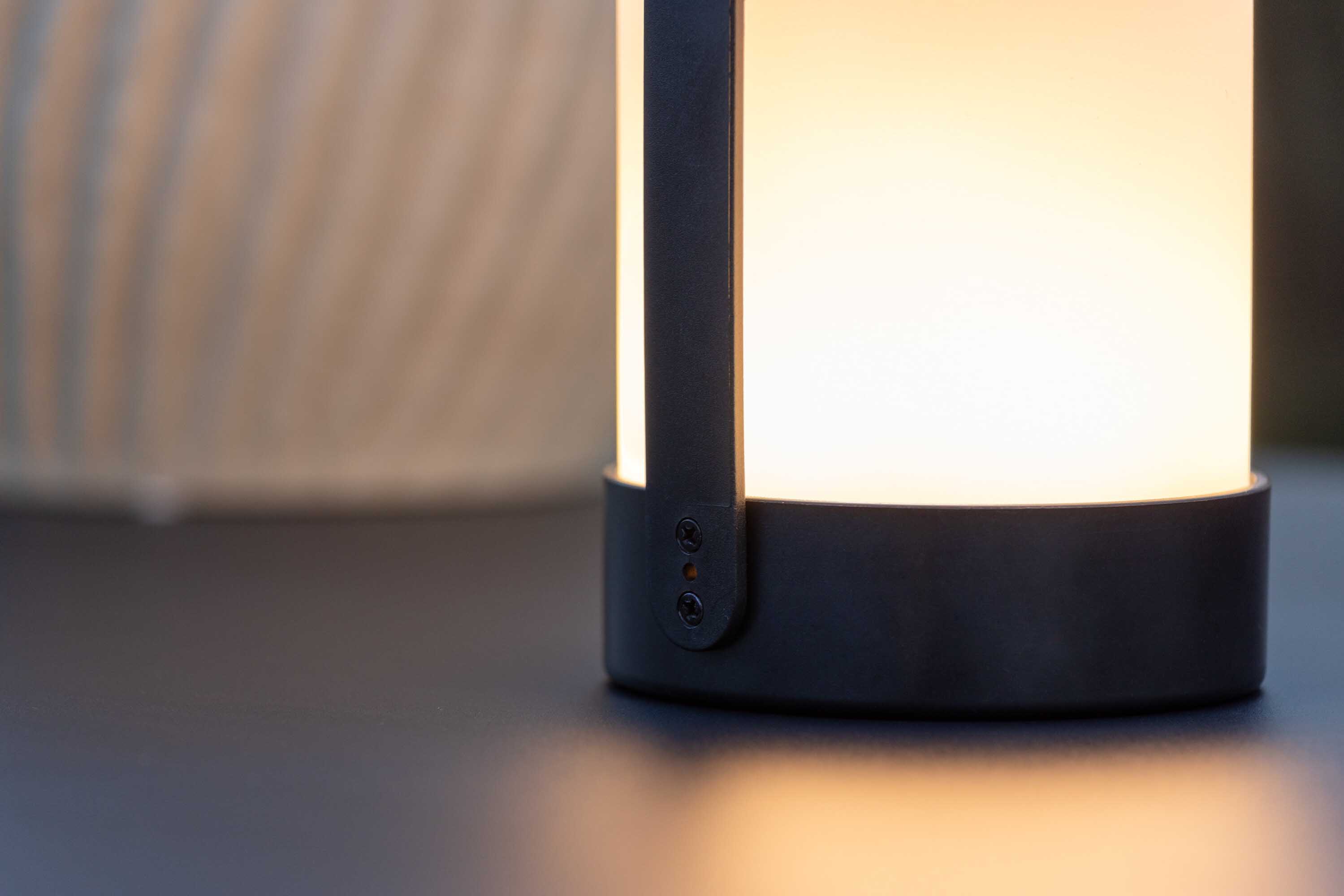 Fern bordslampa