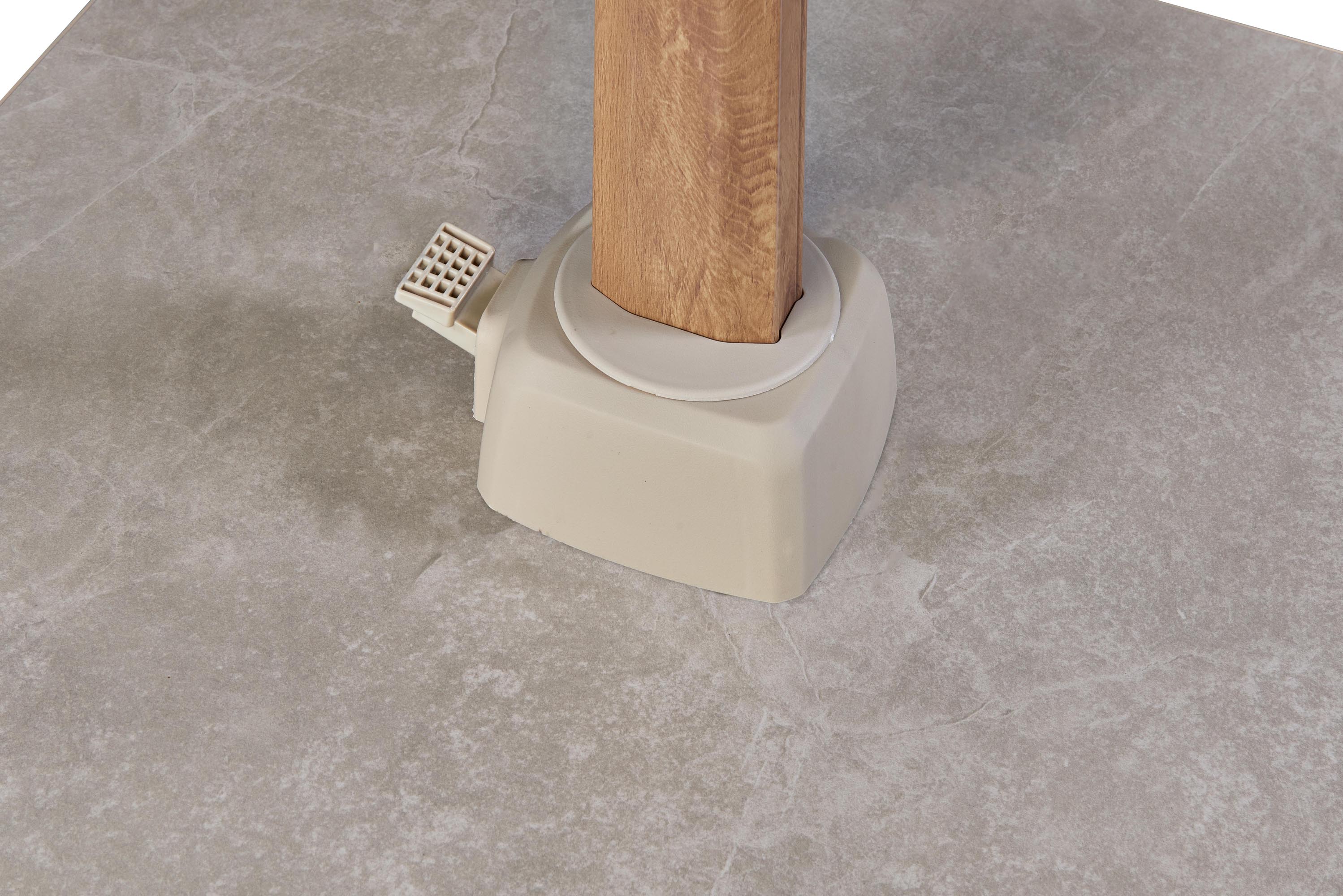 Challenger T2 aurinkovarjo