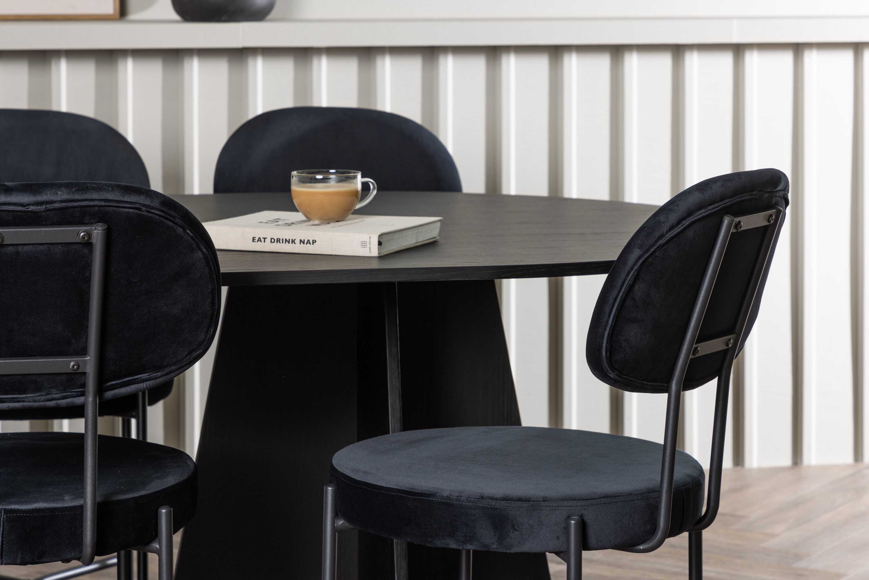 Bootcut & Stella spisegruppe