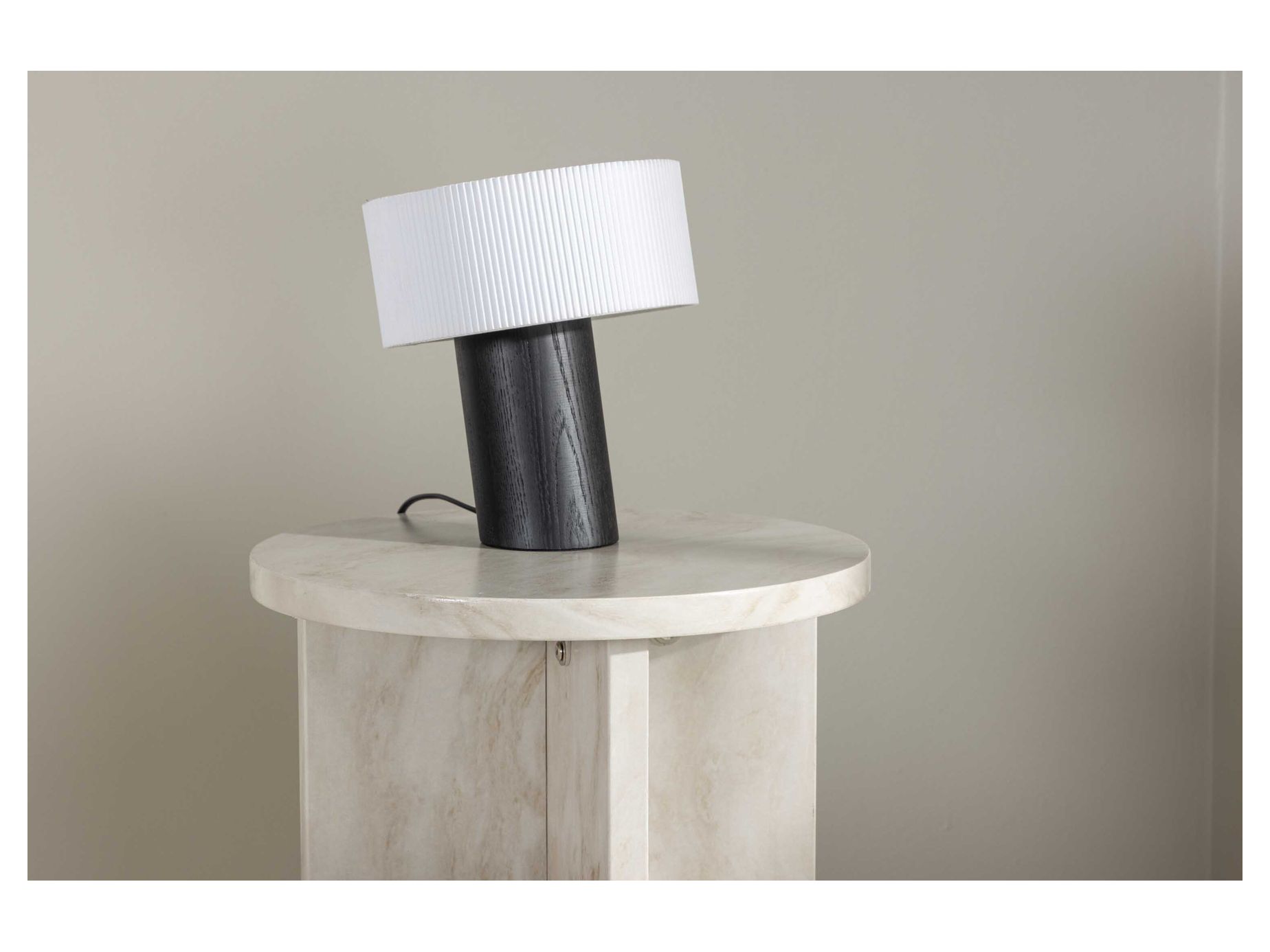 Ålesund sivupöytä