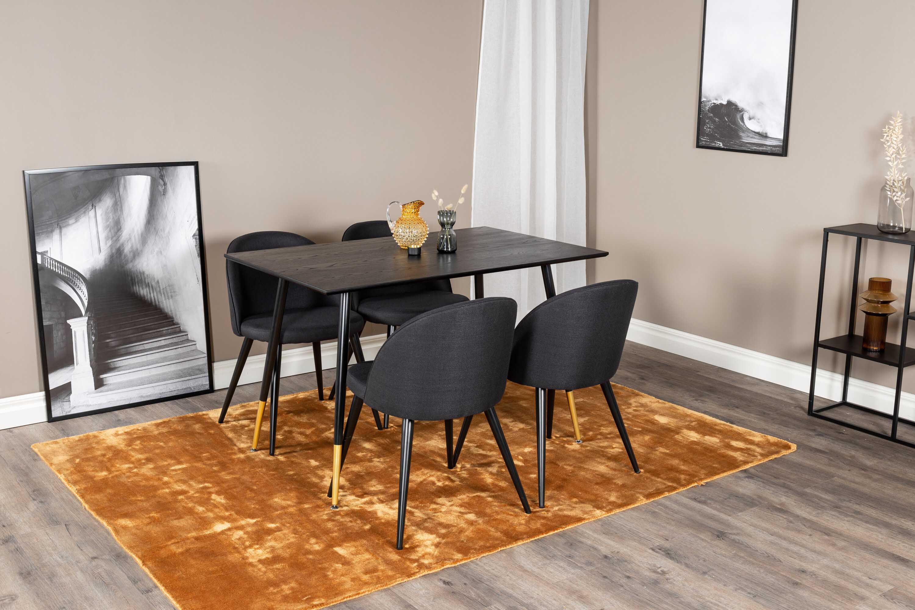 Dipp & Velvet spisegruppe