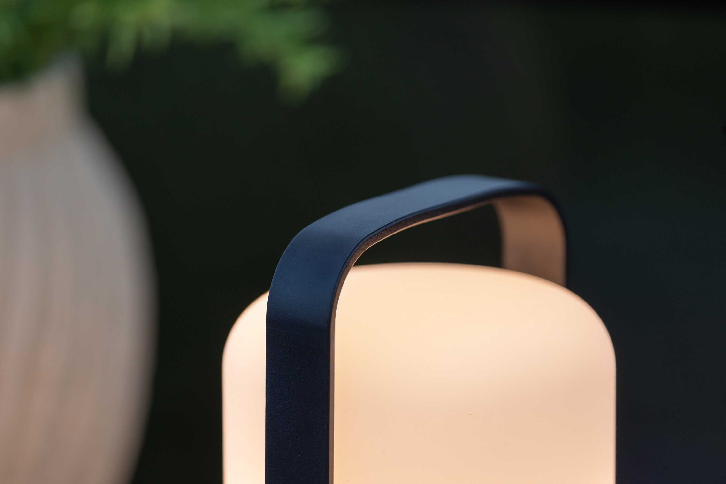 Fern bordslampa