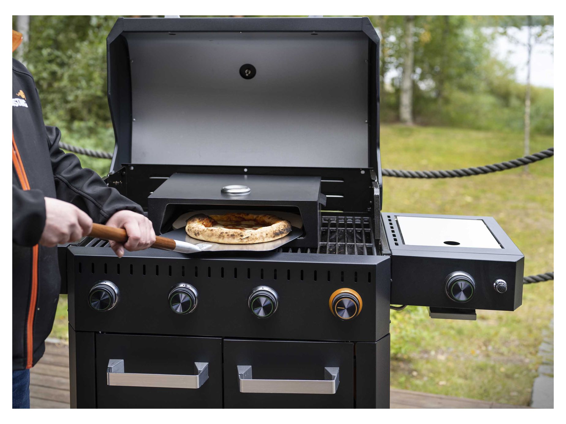 Pizzaovn for gassgrill